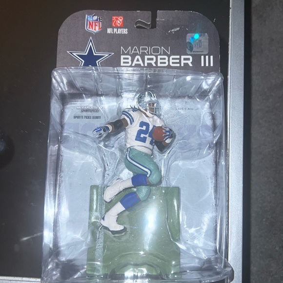 McFarland NFL Sports Picks Debut Dallas Cowboys Marion Barber Action Figure - Picture 1 of 4